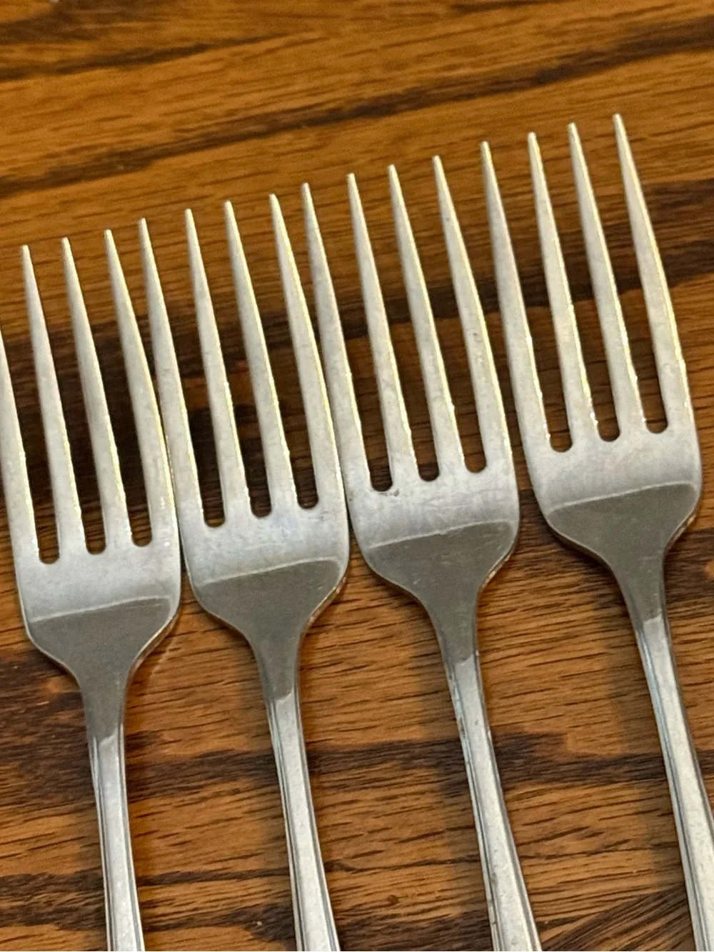 4 Oneida MAESTRO ST LEGER Dinner Forks Stainless Flatware